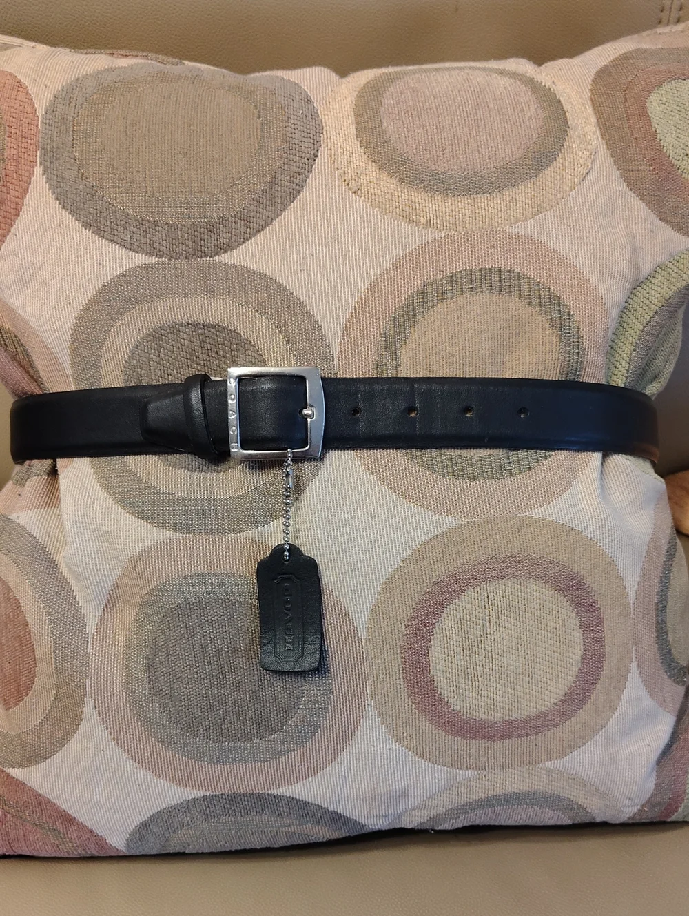 VINTAGE COACH GENUINE  LEATHER BELT BLACK L
